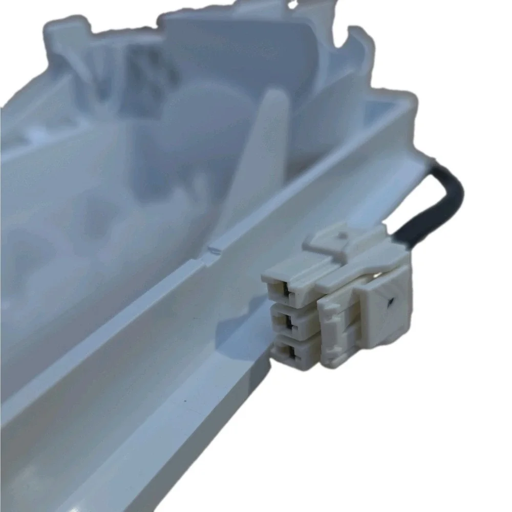 New OEM EMZ Frigidaire Refrigerator Ice Maker, Tray & Instructions A11127913